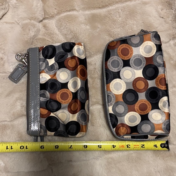 Coach Multicolor Circle Pattern Wristlet - Picture 6 of 6